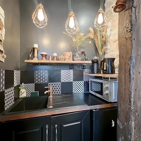 A Deux Pas De Gare Du Nord Paris